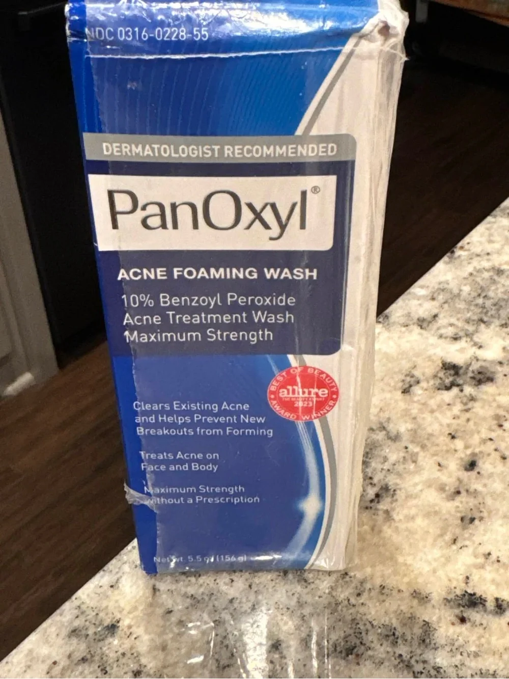 Panoxly Acne Foaming Wash 10% Benzoyl Peroxide – White & Blue